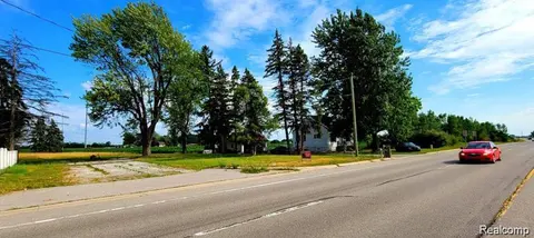 6579 Westside Saginaw Road, Bay City MI 48706 9325 photo 2