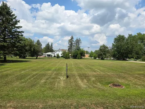 V/L W Liberty Street, Chesaning MI 48616 photo 2