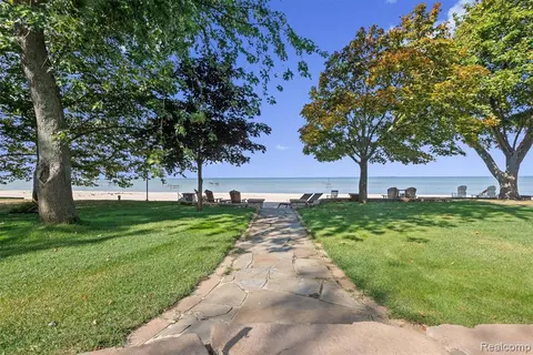 5892 Port Austin Road, Caseville MI 48725 9687 photo 2