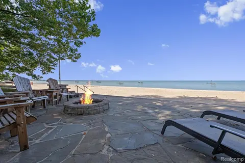 5892 Port Austin Road, Caseville MI 48725 9687 photo 3