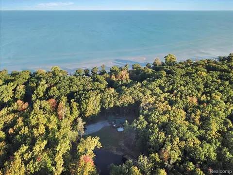 7761 Port Austin Road, Pigeon MI 48755 9752 photo 2