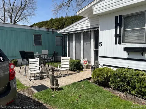 5767 Main Street, Lexington MI 48450 8866 photo 1