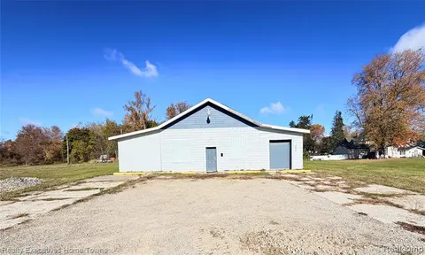 35 Wells Street, Croswell MI 48422 1138 photo 1