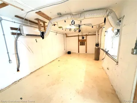 35 Wells Street, Croswell MI 48422 1138 photo 5