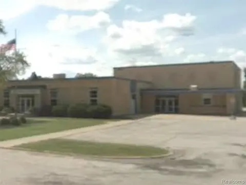 4653 Bailey Bridge Road, Midland MI 48640 8542 photo 1