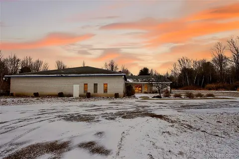 895 North Street, Vassar MI 48768 photo 1