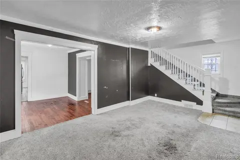 113 S Mason Street, Saginaw MI 48602 2345 photo 5