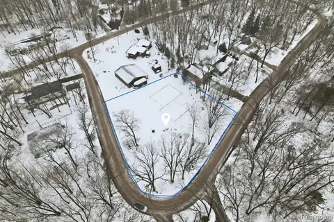 4081 Captains Drive, Huron MI 48725 photo 4