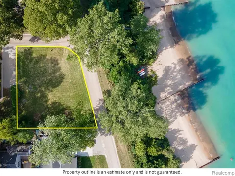 7102 Lakeview Drive, Lexington MI 48450 8876 photo 2