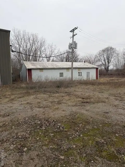 9831 Tuscola Road, Clio MI 48420 8704 photo 3