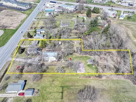 12181 Dixie Highway, Birch Run MI 48415 9309 photo 3