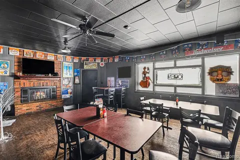 9500 W Saginaw Road, Richville MI 48758 9800 photo 5