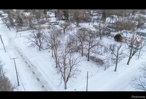 2326 Lincoln Avenue, Saginaw MI 48601 3300 photo 2