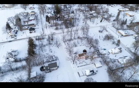 2400 Lincoln Avenue, Saginaw MI 48601 3342 photo 4
