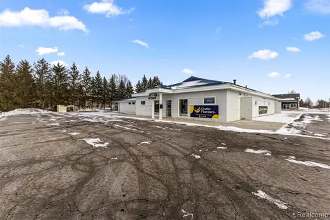 245 E Warwick Drive, Alma MI 48801 1026 photo 1