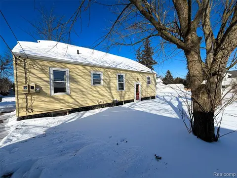 330 N Hanselman Street, Bad Axe MI 48413 1236 photo 2