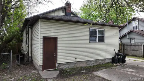 909 N Granger Street, Saginaw MI 48602 4603 photo 5
