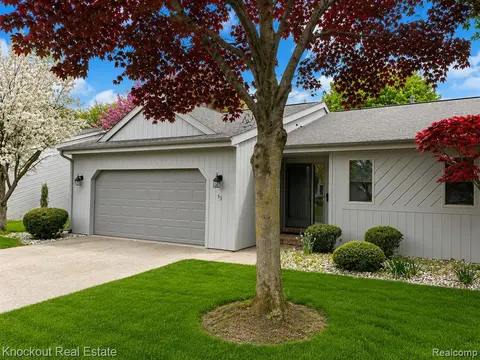 53 Pine Grove Drive, Frankenmuth MI 48734 1355 photo 3