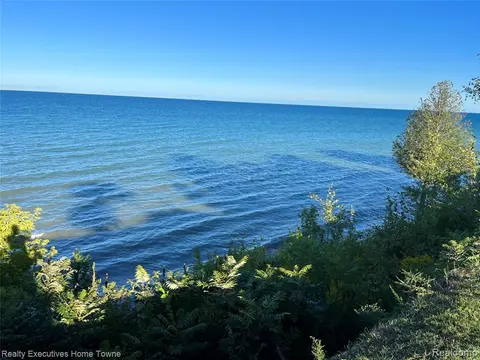 2255 Lakeshore Road, Applegate MI 48401 9631 photo 3