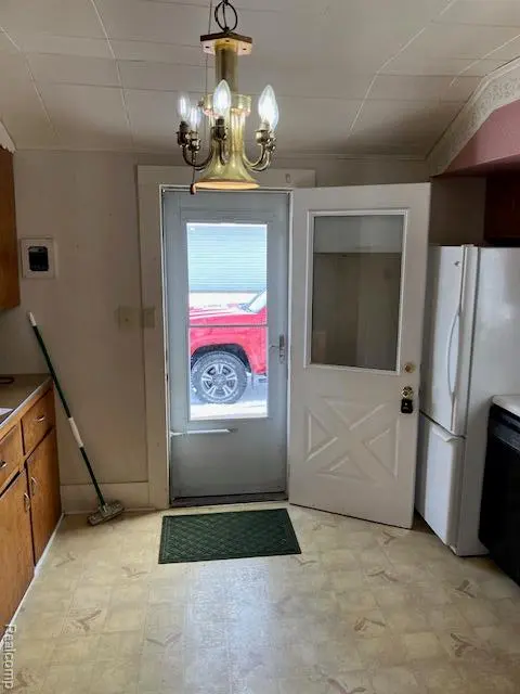 52 Carrington Street, Harbor Beach MI 48441 1001 photo 5