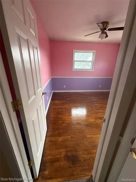 4609 W Wackerly Street, Midland MI 48640 2120 photo 2