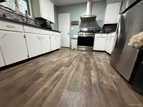 6644 Dorwood Road, Saginaw MI 48601 9320 photo 4