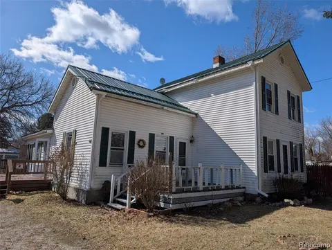 10611 W Saint Charles Road, Sumner MI 48889 8750 home for sale