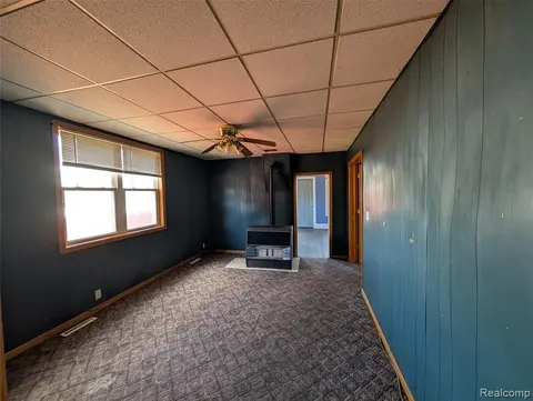 10611 W Saint Charles Road, Sumner MI 48889 8750 photo 5