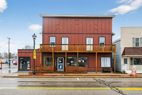 8516 State Road, Millington MI 48746 9446 photo 2