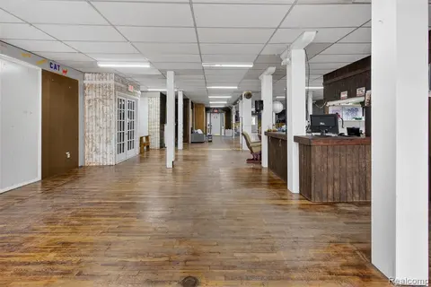 8516 State Road, Millington MI 48746 9446 photo 4