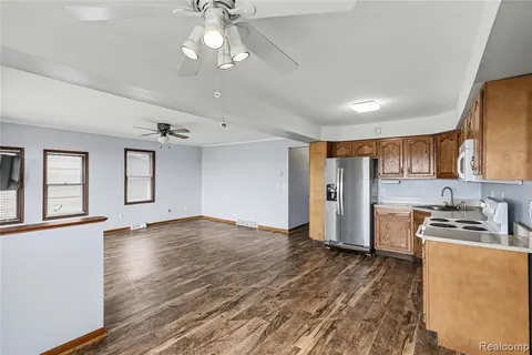 3948 Ferdinand Drive, Port Hope MI 48468 9381 photo 4