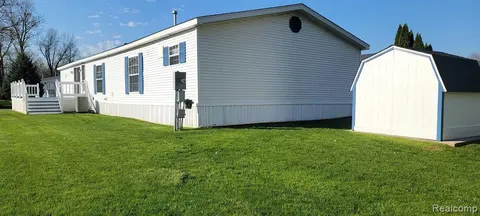 443 Pond View Drive, Morrice MI 48857 photo 2
