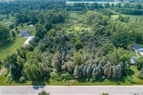 9361 Birch Run Rd, Millington MI 48746 photo 2
