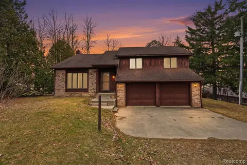 5436 N Lakeshore Road, Deckerville MI 48427 9629 photo 1