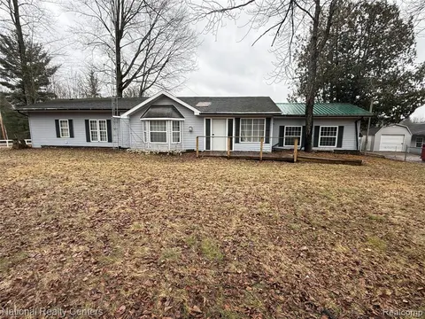 269 W M-61, Gladwin MI 48624 photo 2