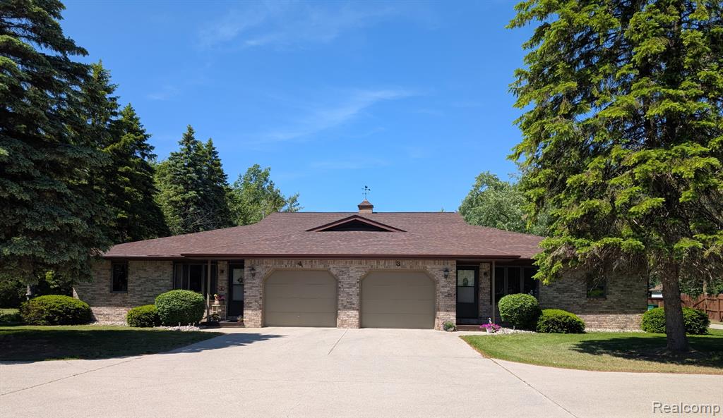 600 Thomas Street, Hemlock MI 48626 9350 photo 1