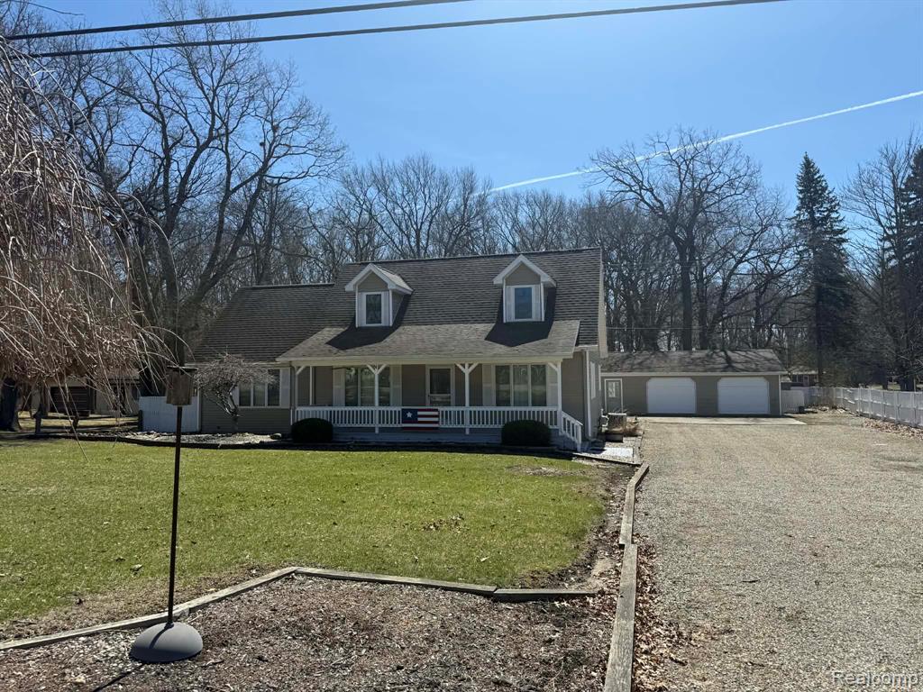 4689 Port Austin Road, Caseville MI 48725 9670 photo 1