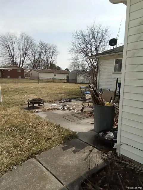 4141 Amelia Drive, Saginaw MI 48601 5004 photo 2