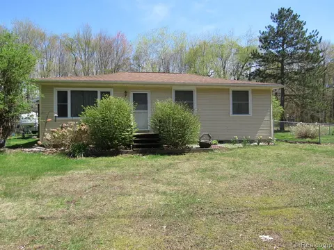 7813 Rookway Road, Bridgeport MI 48722 9711 photo 2