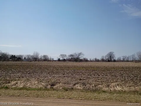 000 Reed Road, New Lothrop MI 48460 photo 2