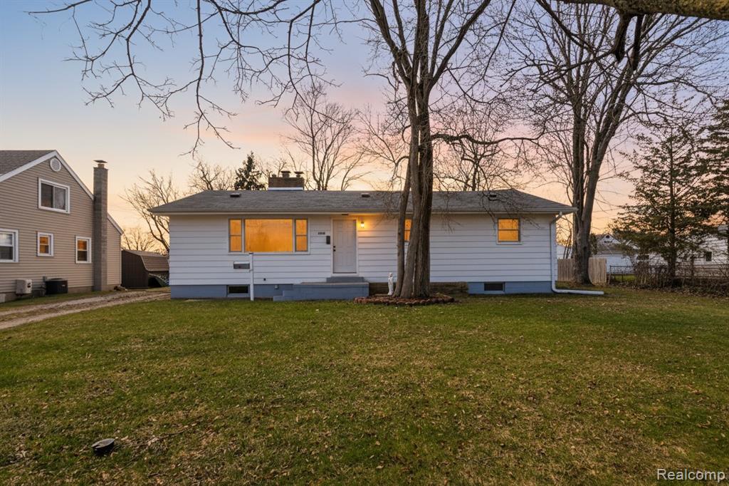 2300 S Lincoln, Bay City MI 48708 3814 photo 1