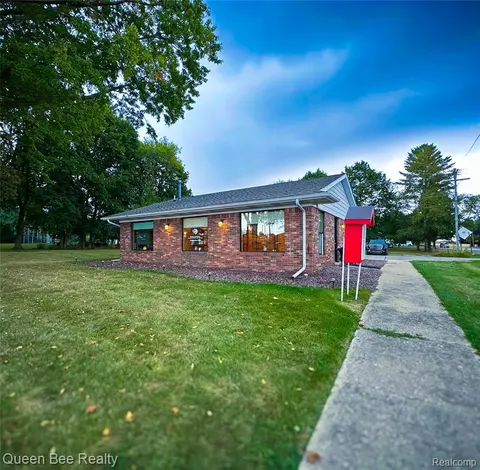 2382 Black River Street, Deckerville MI 48427 9424 photo 1