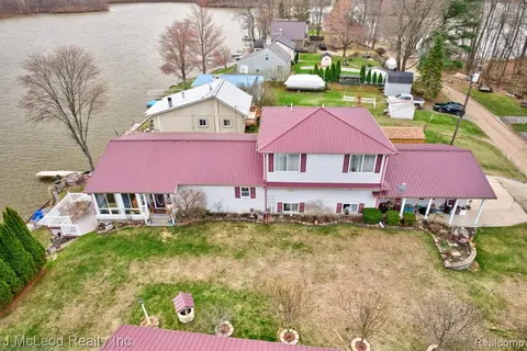 3021 Huston Drive, Millington MI 48746 9697 photo 3