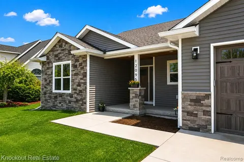 12095 Country Run Drive, Birch Run MI 48415 photo 3