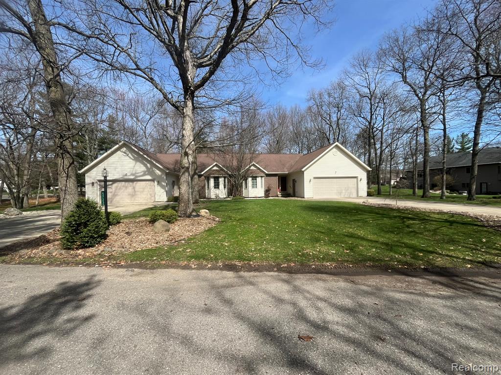 5741 Tipperary Drive, Caseville MI 48725 9431 photo 1