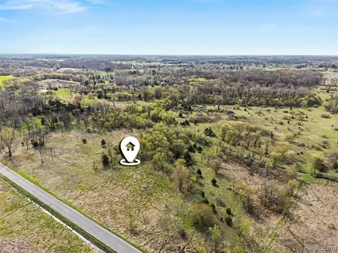 8857 Bath Road, Byron MI 48418 8967 photo 3