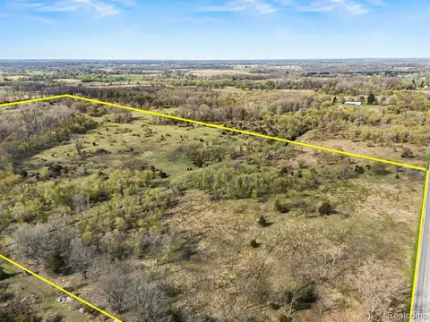 8857 Bath Road, Byron MI 48418 8967 photo 5