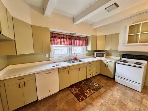 101 Prospect Street, Vassar MI 48768 1609 photo 2