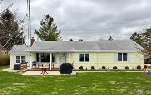 2904 N Lakeshore Road, Port Hope MI 48468 9367 home for sale