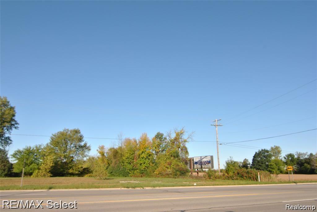 6483 Bay, Saginaw MI 48604 photo 1